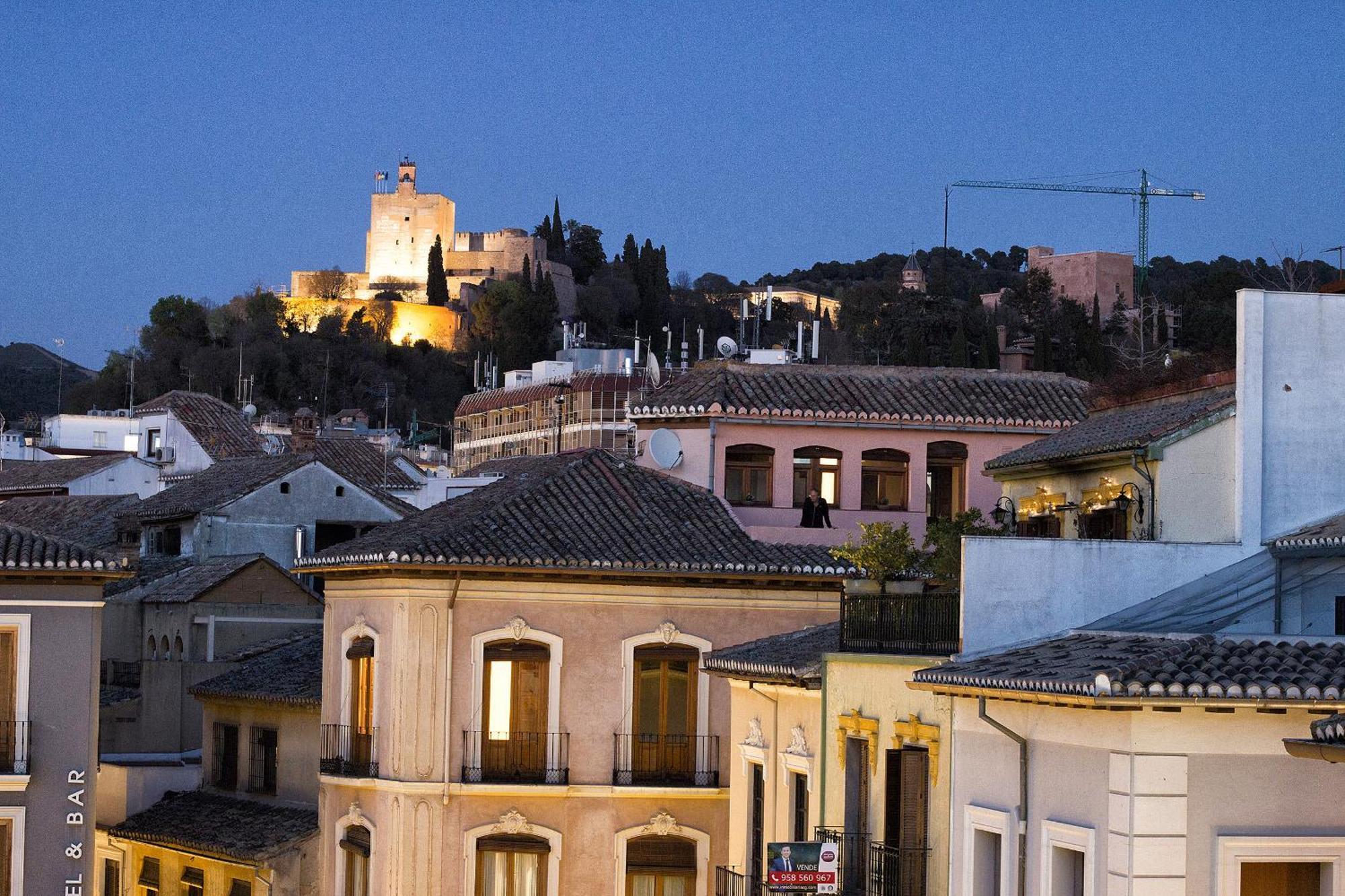 Apartamento Bibrambla Penthouse Over Cathedral Granada Exterior foto